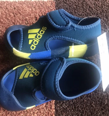 Sandalias Alta Venture Swim I Adidas D97199 niño pequeño talla 6K azul/azul marino nuevas con etiquetas Foto 1 de 4