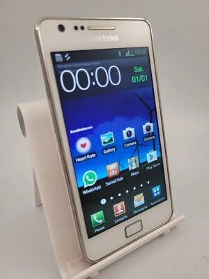 Samsung Galaxy S2 I9100 White Unlocked 16GB 1GB RAM 4.3" Android Smartphone - Image 1 of 4