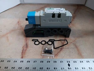 NUMATICS ISO5599/2 PNEUMATIC VALVE I23BA400MP00061 W/ MANIFOLD BLOCK - NEW - Picture 1 of 8