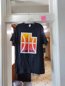 Men's Large Utah Jazz Shirt - Picture 1 of 3