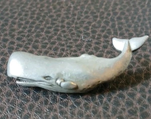 Whale Brooch, Lapel - Hat Pin Pewter Sperm Whale Vintage - Picture 1 of 12