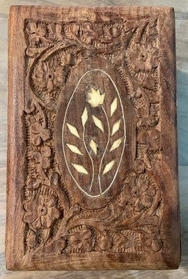 Vintage Hardcarved Wooden Jewelry/Keepsake Box - Image 1 of 4