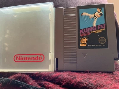 NINTENDO NES KUNG FU 5 SCREW  PLAYED AFEW XS GENUINE - Image 1 of 2