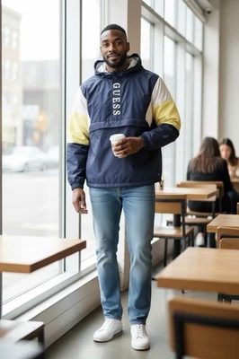 GUESS Cortavientos de Lluvia Media Cremallera para Hombre Bloque de Color Azul Marino Amarillo Talla XXL Foto 1 de 3