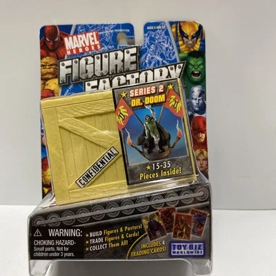 Figura Marvel Heroes Factory Series 2 Dr. Doom Toy Biz 2005 Foto 1 de 4