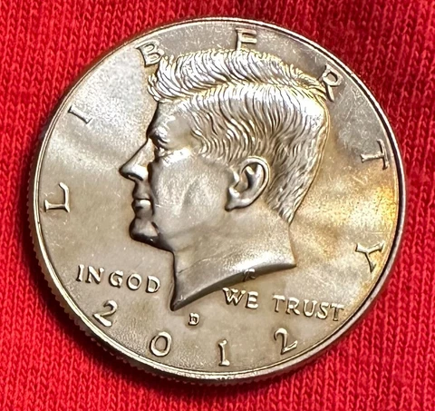 2012-D KENNEDY HALF **** NICE UNCIRCULATED COIN -L@@K AT PICTURES!!!!! #31 Cover