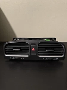 2010-2014 Volkswagen VW GTI Golf Center Dash AC A/C Air Vent 5K0819728N OEM - Picture 1 of 7