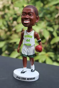 Jugador de baloncesto ""Erik Herring"" de la Universidad George Mason Bobblehead NCAA - Imagen 1 de 3