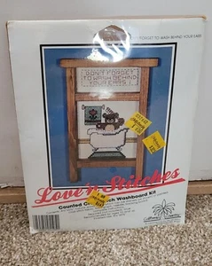 Love 'N Stitches gezählt Kreuzstich Waschbrett Set Kunst #5500 Vintage Bad Teddy - Bild 1 von 4
