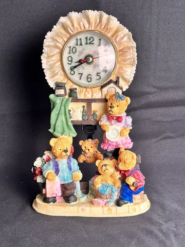 Bear Family Resin Pendulum Clock 9 in Cover
