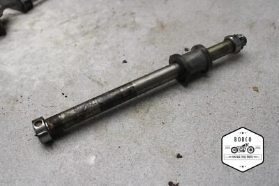 1972 Yamaha R5C 350 EIXO TRASEIRO RODA TRASEIRA ARO PIVÔ PARAFUSO EIXO S8-9766.PE - Imagem 1 de 4