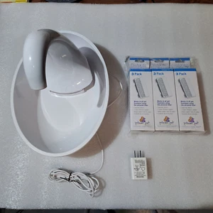 Pioneer Pet Swan Drinking Fountain with USB Connection plus 9 Charcoal Filters - Picture 1 of 10