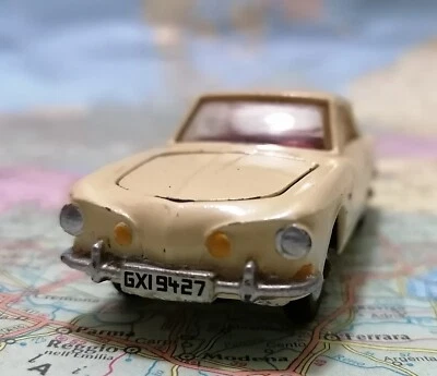 VOLKSWAGEN Karman Ghia 1500  - Vintage Corgi toys 239 , Made in Gt. Britain 1963 - Immagine 1 di 4