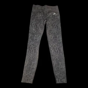 Leggings deportivos Gymshark Adapt para mujer gris diseño animal leopardo talla pequeña - Imagen 1 de 9
