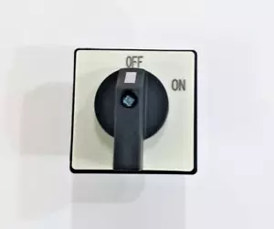 INTERRUTTORE QUADRIPOLARE 2 POSIZIONI ON/OFF 380V 10A - Foto 1 di 2