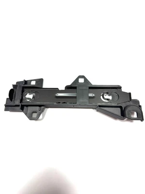 Suporte de montagem de farol externo esquerdo Land Rover LR4 2010 - 2016 fabricante de equipamento original LR014119 - Imagem 1 de 4