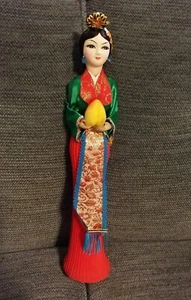 Asian Style Handmade Wooden Doll - Bild 1 von 6