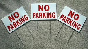 (3) NO PARKING 8X12 Plastic Coroplast Signs with Stakes NEW - Picture 1 of 1