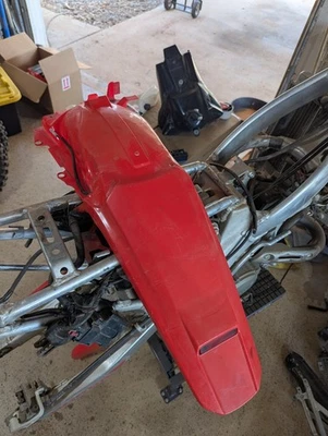 2004-09 Honda CRF250X CRF250R Rear Back Fender Cowl Fairing  OEM   TM - Image 1 of 3