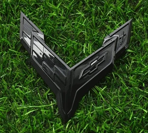 Front Bumper Emblem Carbon Flash Badge for 2020+ C8 Corvette GM 84657780 Black - Bild 1 von 4
