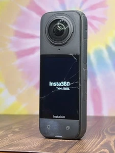 Insta360 X4 - 8K 360° Video 72MP 360° Photo 10m Waterproof Touchscreen - READ ME - Picture 1 of 15