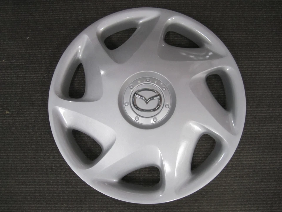2003-2004 Mazda 6 16" OEM Wheel Cover Hubcap GK2A37170 56549 - One/1 - Image 1 of 4