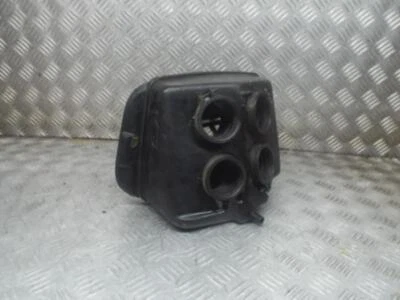 Sección de unidad de filtro de caja de aire Suzuki GV1400 Cavalcade  Foto 1 de 4