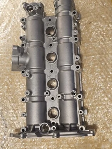 NEW GENUINE SEAT LEON 1.4TSI ROCKET COVER HEAD COVER CAMSHAFT HOUSIN 03C103475BC - Picture 1 of 16