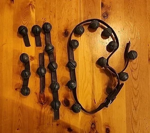 Antique Sleigh Bells 22 Brass/Bronze Graduated Santa Petal Bells Leather Strap - Picture 1 of 5