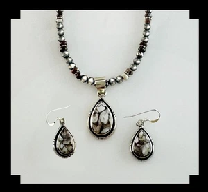 White Fox Creation: Juego de collar y pendientes de caballo esterlina y salvaje - Imagen 1 de 7