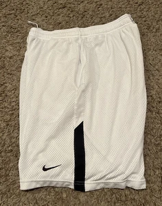 Nike Basketball Gym Shorts Mens XL Black White Swoosh Logo Pockets Drawstring - Picture 1 of 3