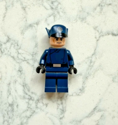Lego Star Wars First Order Officer Minifigure 75166 - Loose Figure  - Image 1 of 3