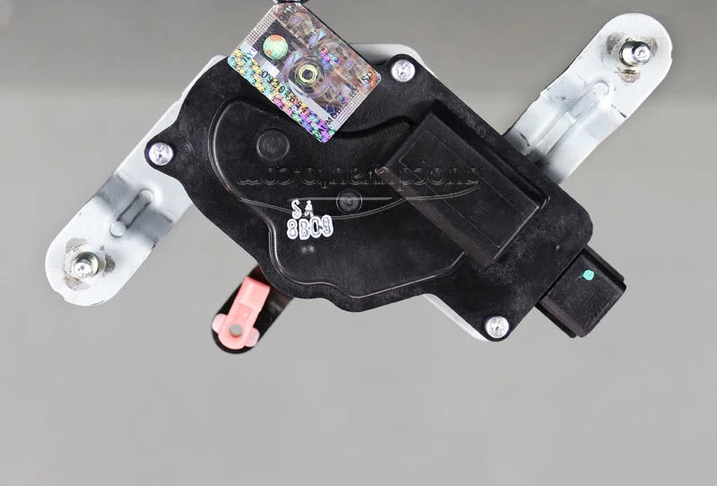 Наружный привод задней двери для 5-дверного хэтчбека KIA Rio 2006 2007 2008 2009 2010 годов выпуска - Изображение 1 из 1