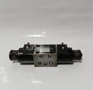 Damcos SA-G01-C6S-C230-31ES Elettrovalvola di controllo direzionale. - Foto 1 di 6
