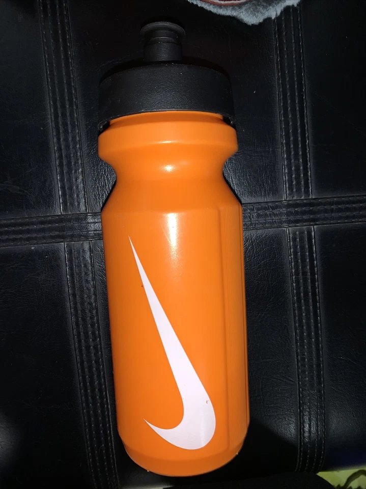 Garrafa de água NIKE boca grande 22 oz/0,65 litros, laranja/branco Swoosh - Imagem 1 de 1