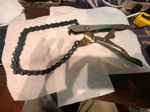 ABRAZADERA DE CADENA DE BLOQUEO tipo TORNILLO DE TORNILLO USADO Plairs con cadena de 20" Taiwán - Imagen 1 de 4