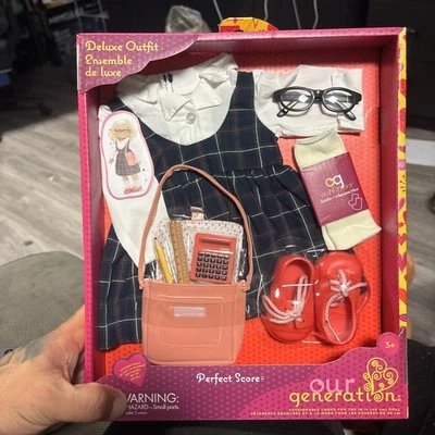Our Generation by Battat Puntuación Perfecta Uniforme Escolar Muñeca De Lujo Conjunto - Nuevo Foto 1 de 2