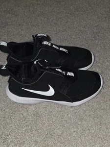 Kids Nike Flex Runner Shoes Size 1.5Y - Picture 1 of 7