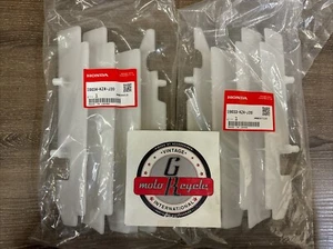 NEW NOS Honda CR125R RIGHT LEFT RADIATOR GRILLE 19033-KZ4-J20 19034-KZ4-J20 H137 - Picture 1 of 7