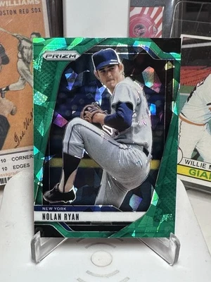 Panini Prizm Prizms Green Ice #297 2025 Nolan Ryan Foto 1 de 2