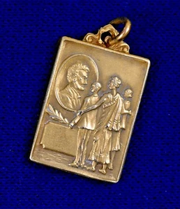 Vintage Josten Brass Good Citizenship Award Pendant figural To Be Engraved -NM - Picture 1 of 2