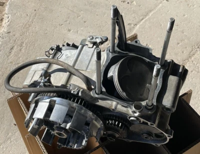 02-04 02 03 04 cárter inferior Honda CRF450R CRF450 Foto 1 de 4