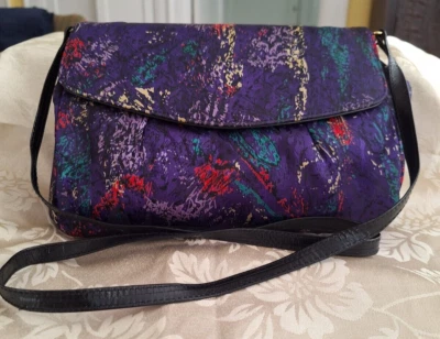 Bolso de Noche J Renee Púrpura Floral Correa para el Hombro/Desmontable/Cierre Magnético Foto 1 de 4