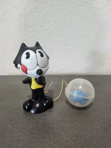 Vintage 1990s FELIX THE CAT Figure & Goldfish in Bowl Plastic Toy 4". C1 - Picture 1 of 5