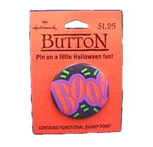 Hallmark BUTTON PIN Halloween Vtg BOO Caption 1990 Pinback NEW $1.25R 1.5' MINI - Picture 1 of 4