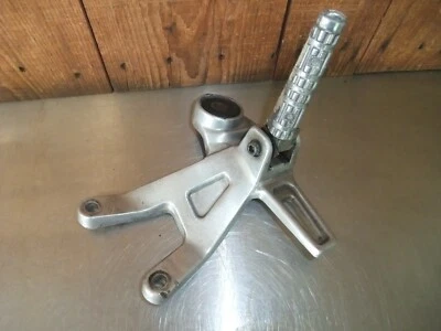 Colgador trasero derecho Yamaha FZR1000 Genesis 2LA 2GH 2RG 1987-8 en muy buen estado #210 Foto 1 de 3