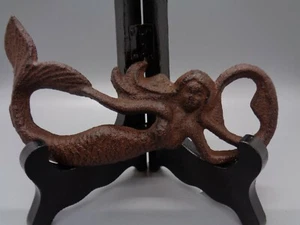 *NEU* Gusseisen Meerjungfrau Mädchen Flaschenöffner Maritim Deko rustikal braun *DETAIL* - Bild 1 von 9