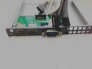 Bandeja de puerto USB/COM negra SuperMicro MCP-220-00007-01 para SC825 y SC836 - Imagen 1 de 2