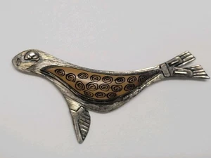 925 Sterling Zealandia Pacific Native American Scrimshaw Seal Brooch Pin Pendant - Picture 1 of 7