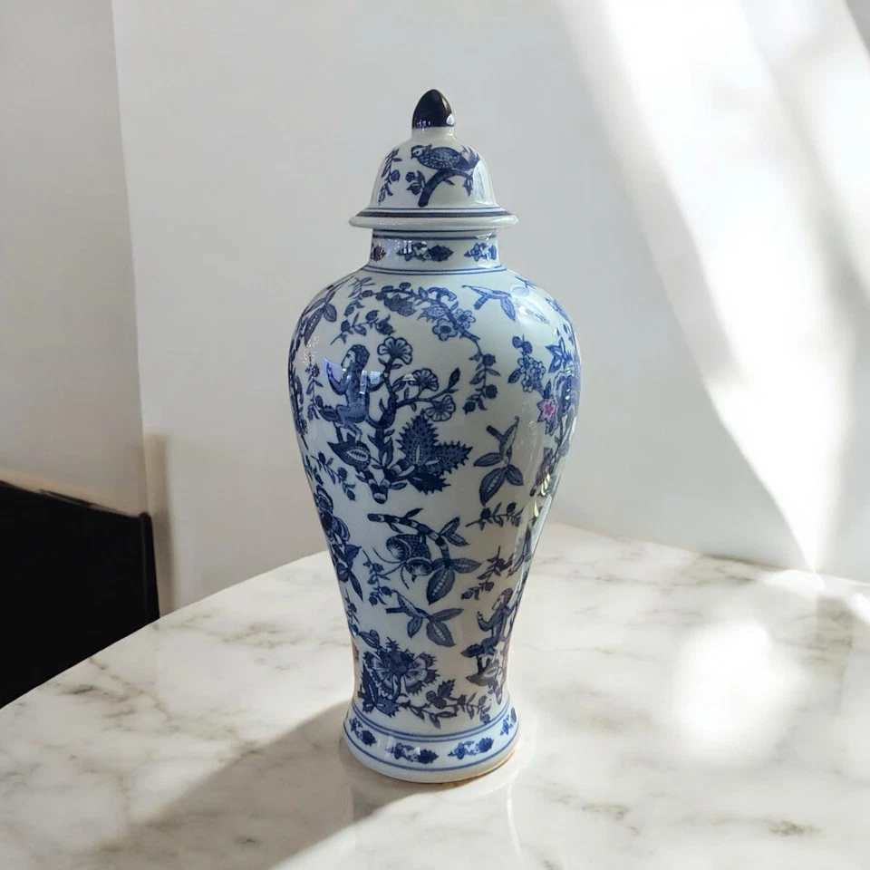 16-дюймовая сине-белая фарфоровая баночка для имбиря Chinoiserie Temple - Изображение 1 из 1